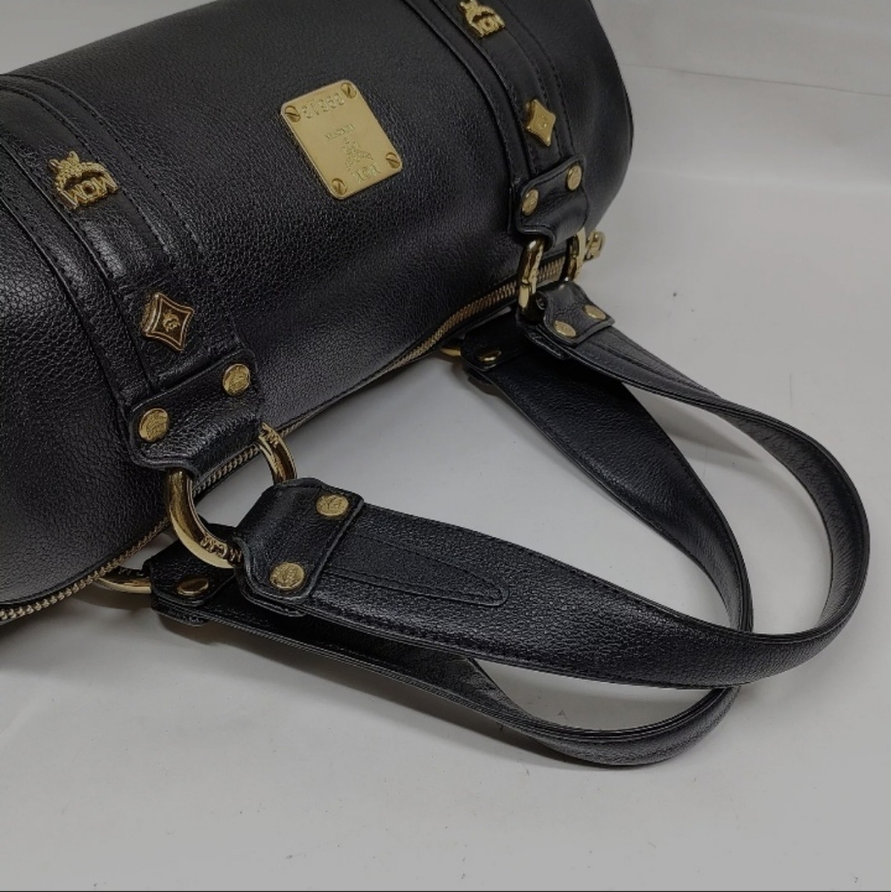 MCM Grained Calfskin Studded Heritage Barrel Bag Black - Picture 4 of 9